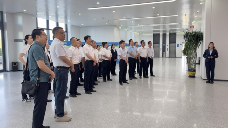 甘肃农垦集团普安康药业有限公司参观乐动·官方端网站在线廉洁文化作品展