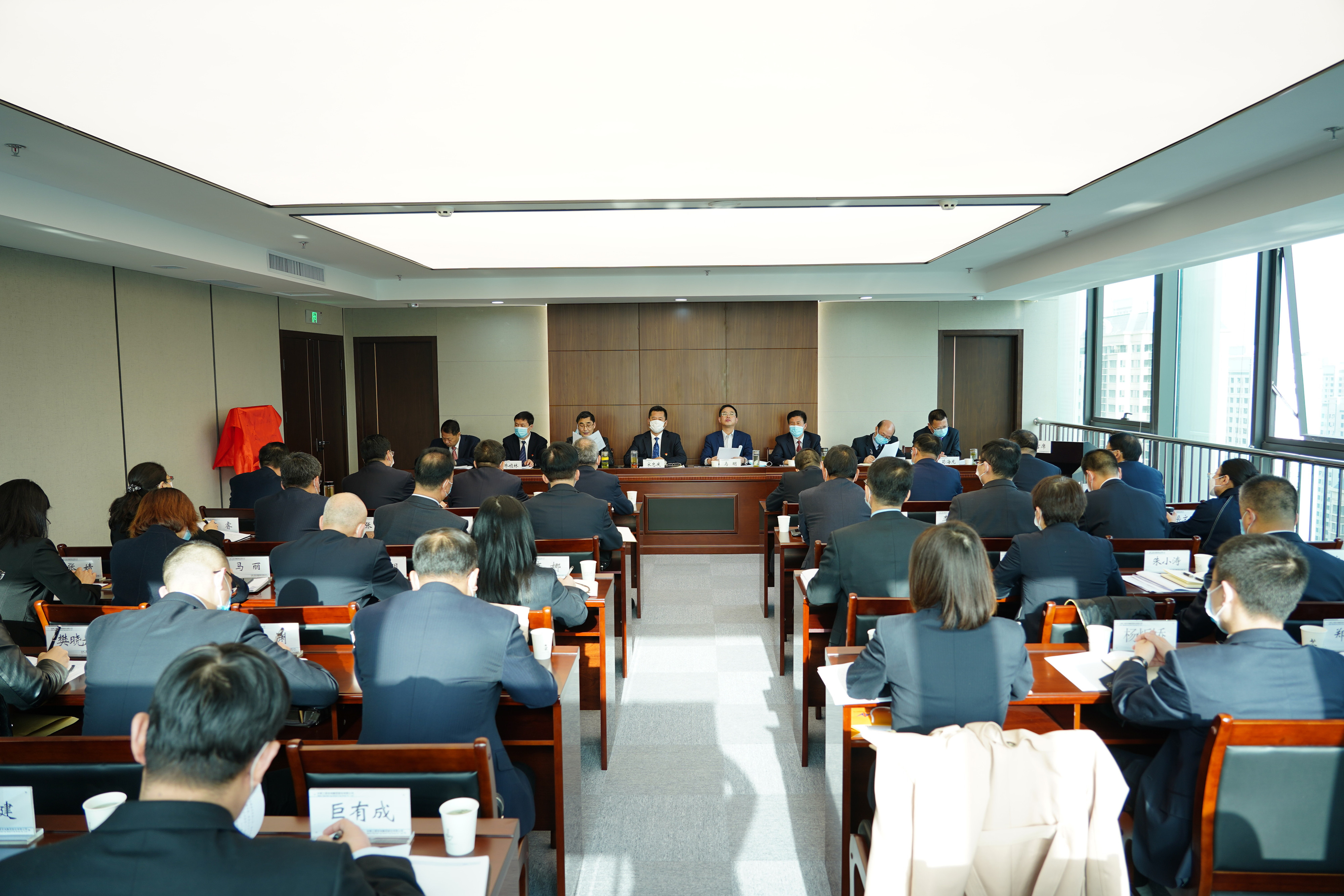 乐动·官方端网站在线举行甘肃省监察委员会<br/>派驻集团股份公司监察专员办公室挂牌仪式