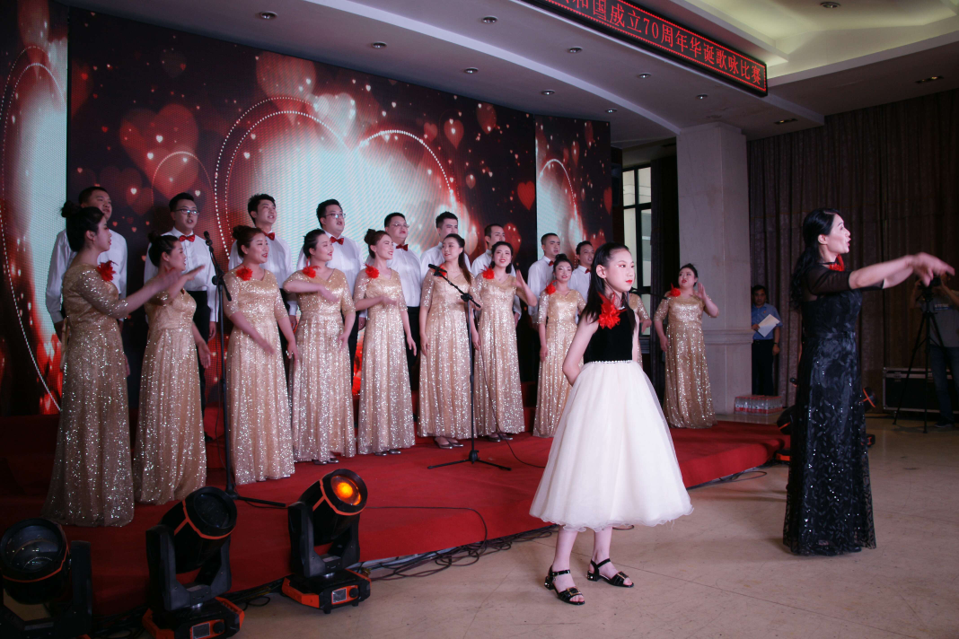 1564803578496080005.png J:集团网站模块党群建设职工风采_0_1_5.png