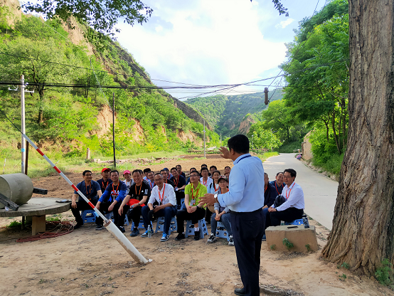 1623374185288014811.png 水电院红色2.png